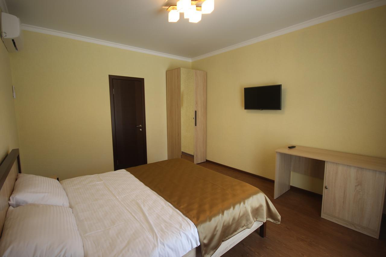 Hotel Mandarin Pizunda Extérieur photo