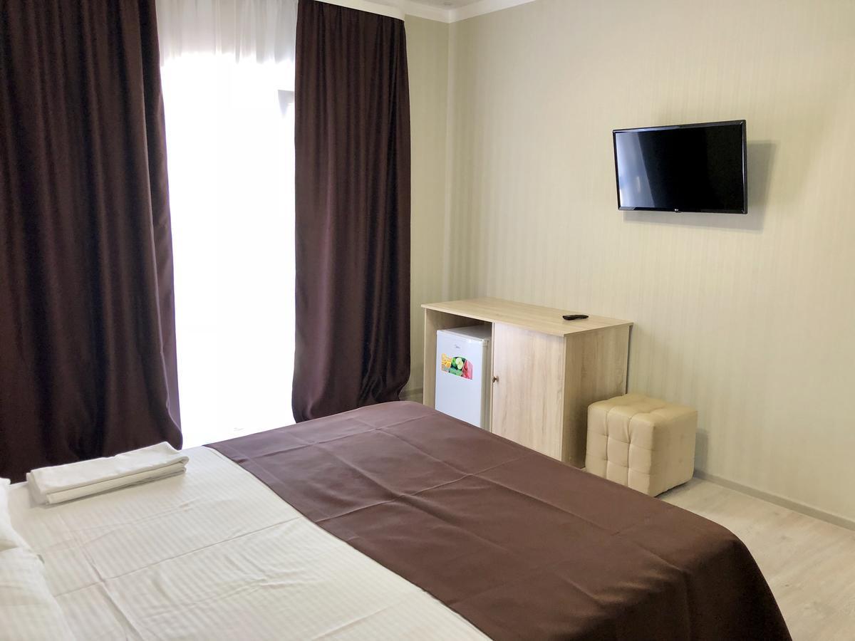 Hotel Mandarin Pizunda Extérieur photo